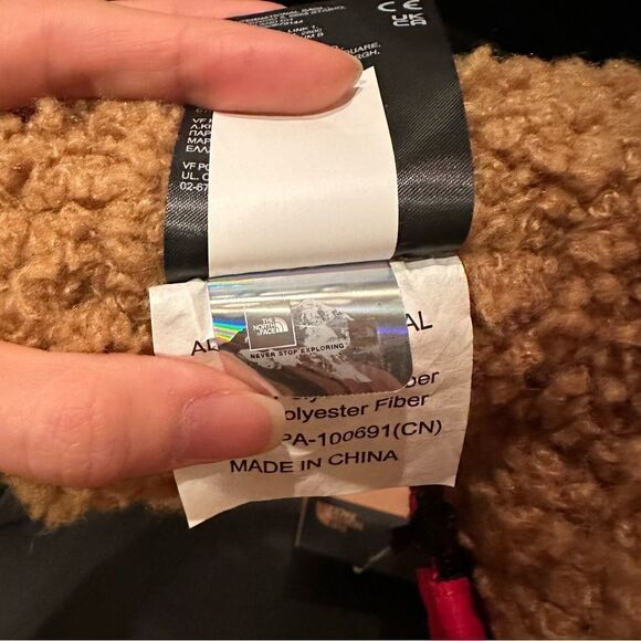 NWT The North Face Teddy Bear 30th Anniversary Red Nupste Jacket Very Rare - Picture 8 of 10